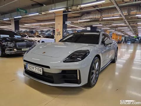 Porsche Panamera (976) 2025 купить в Москве